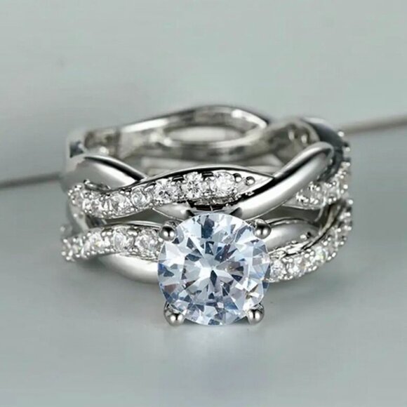 Twisted Infinity Promise Ring Set Size 5 - Picture 3 of 3